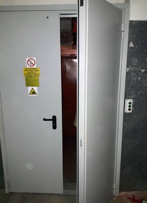 Шахтный подъемник на несущих направляющих в Челябинске